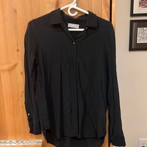 Everlane black silk shirt. Good used condition.